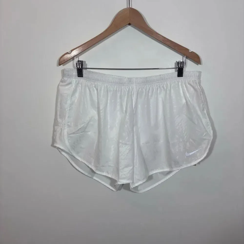 2 Pairs of Nike Tempo Women’s Lined Running Shorts XL NWT NEW Gray White